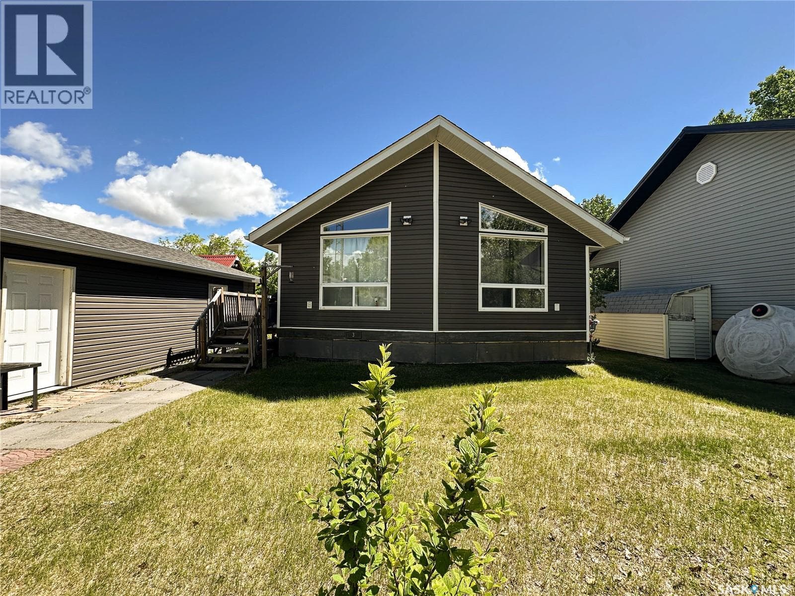 3 Poplar STREET