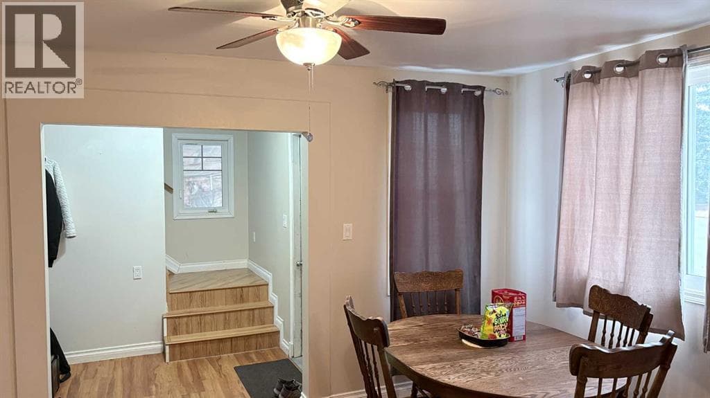 317 2 Avenue E — photo 3