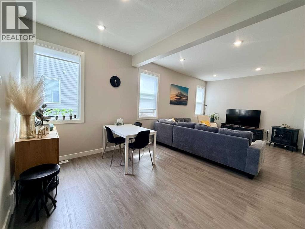 10227A 149 Avenue — photo 4