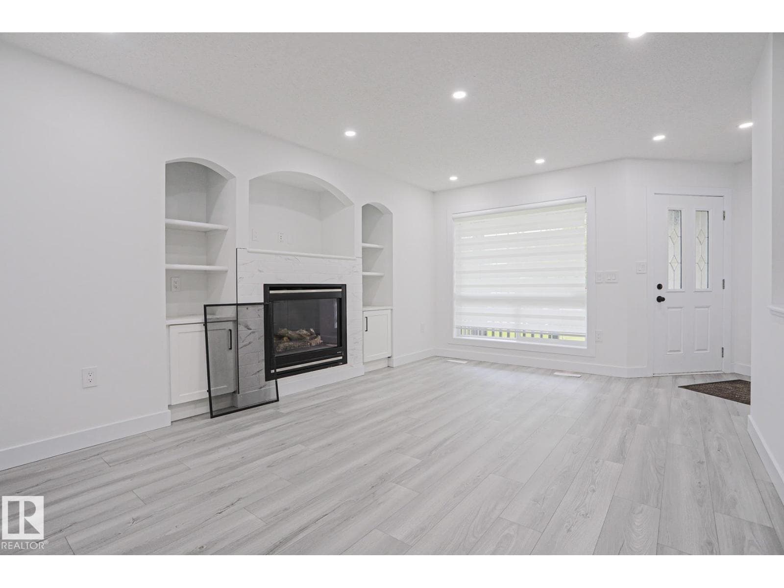 4716 207 ST NW — photo 5