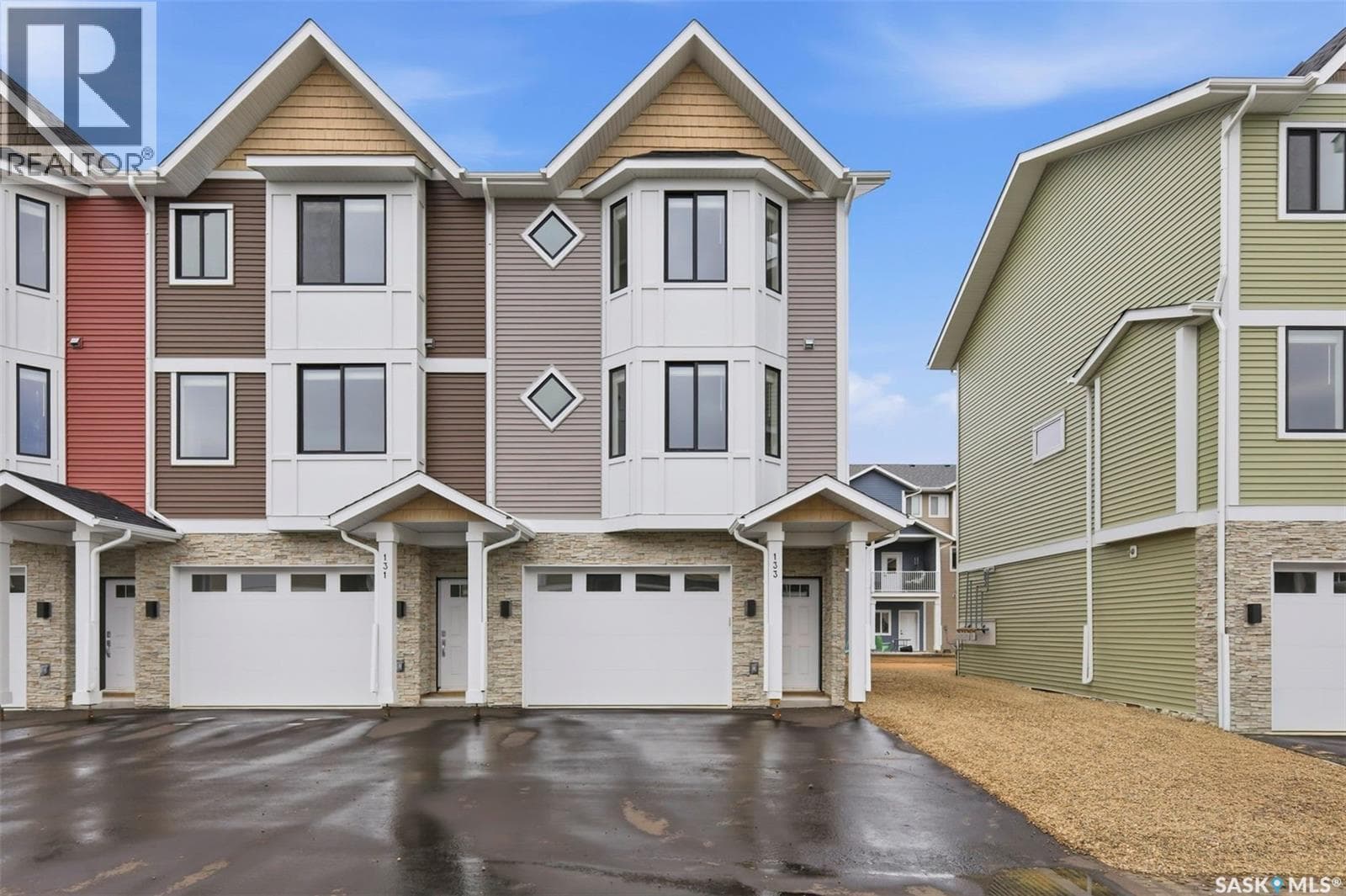 133 3220 11th STREET W