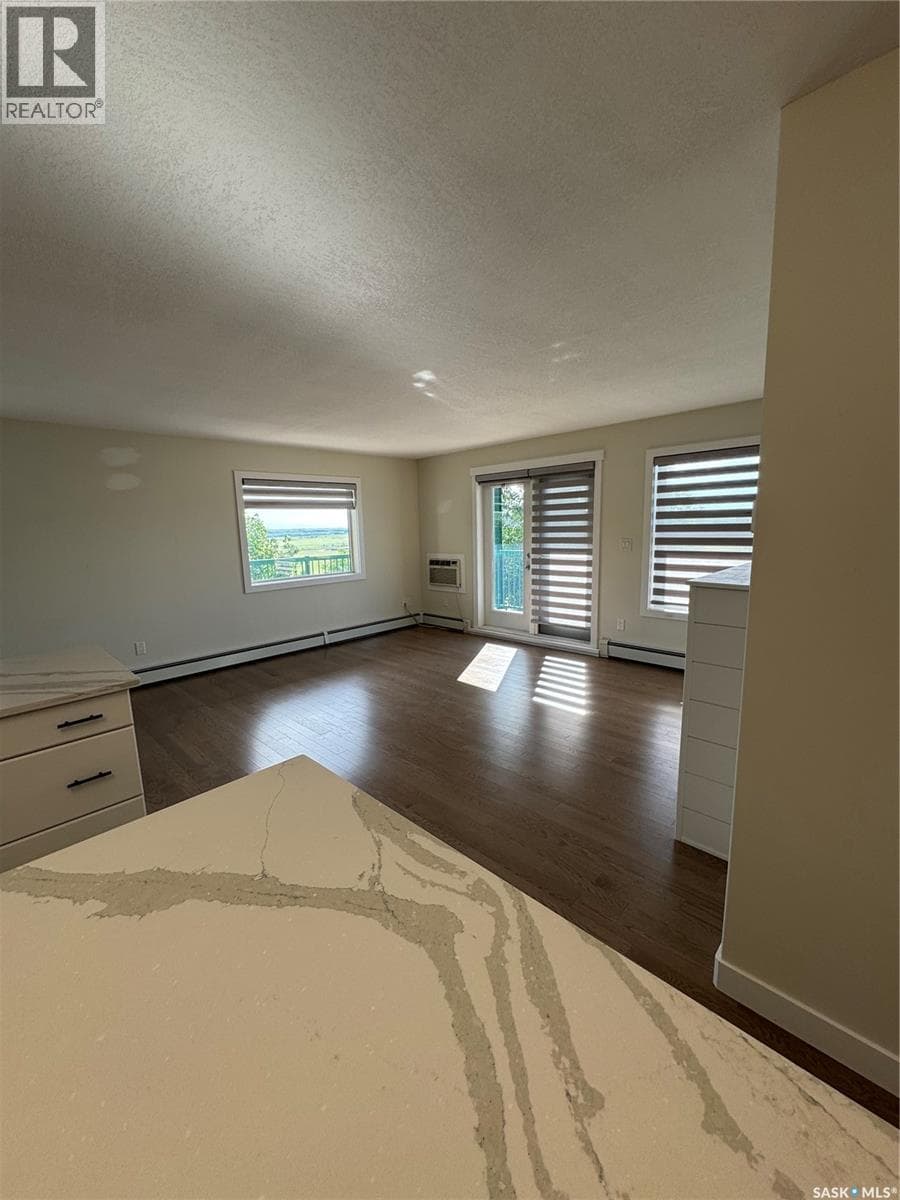 304 1601 1st STREET — photo 5