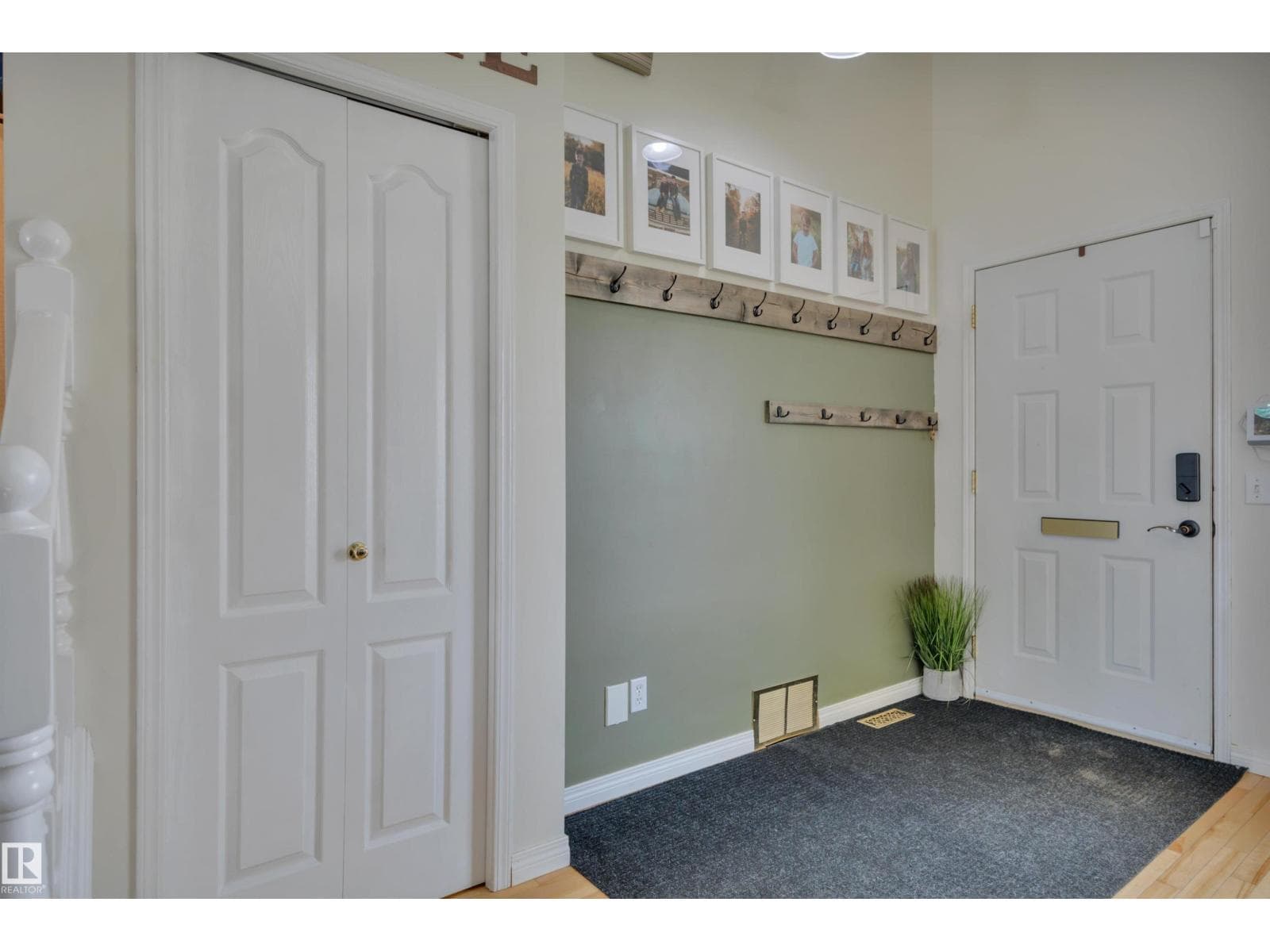 10 CAMPBELL RD — photo 5