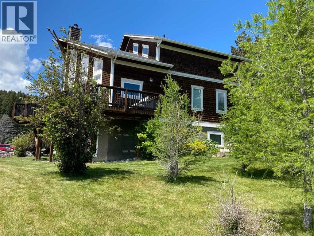 5302 19 Avenue — photo 3