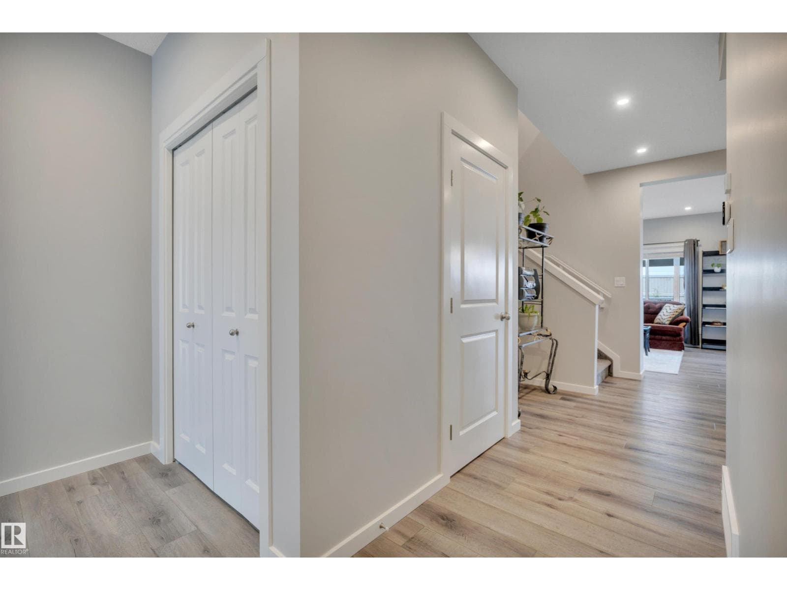 157 Larch CR — photo 5