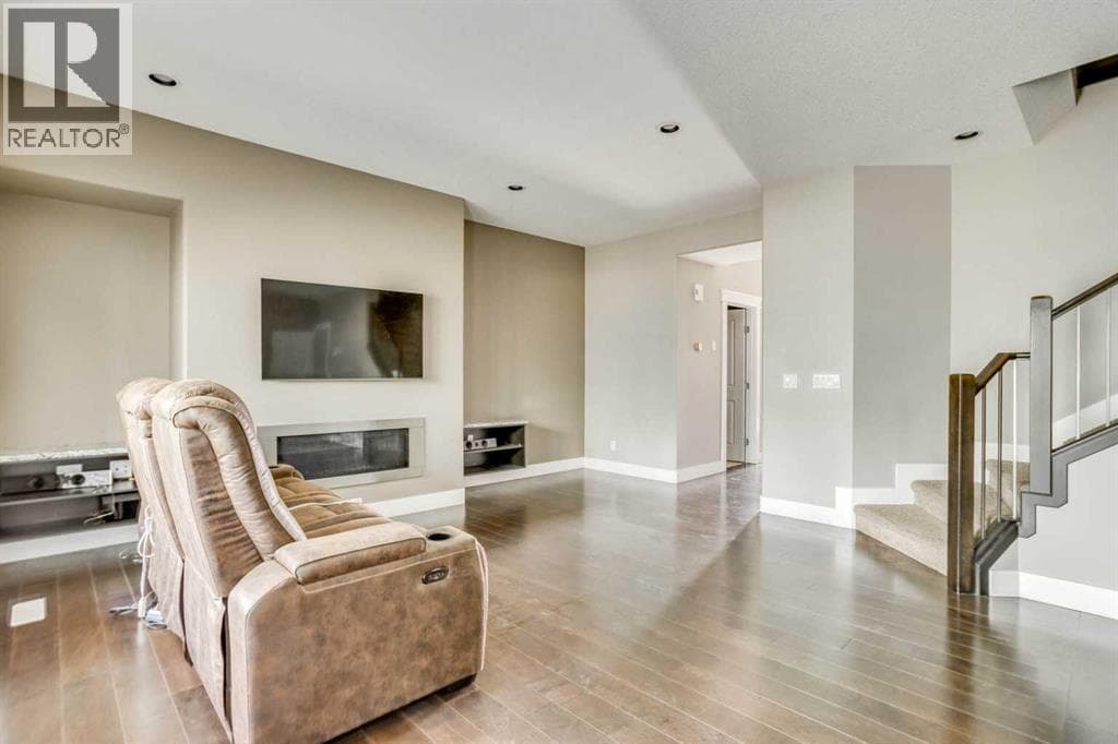 5, 208 Sparrow Hawk Drive — photo 2