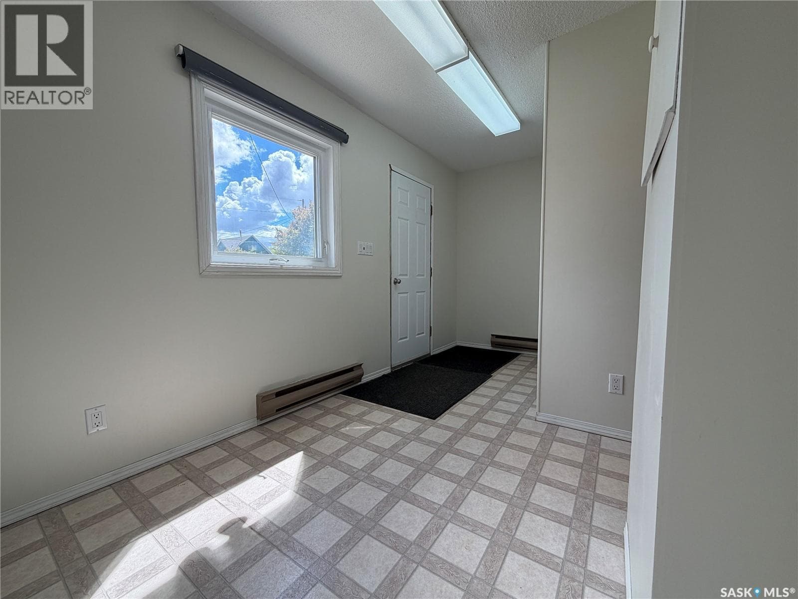610 12th STREET — photo 3