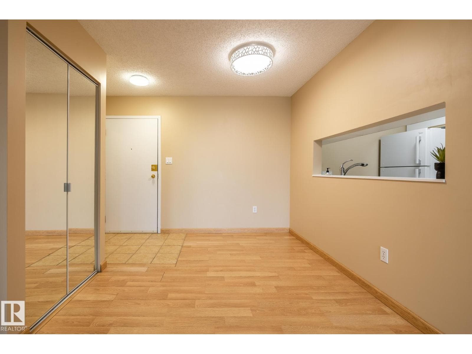 #324 6720 158 AV NW — photo 5