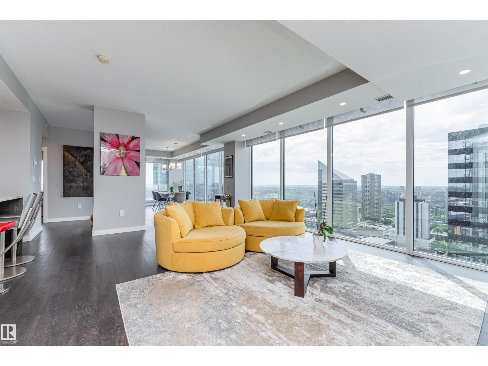 #2400 10180 103 ST NW