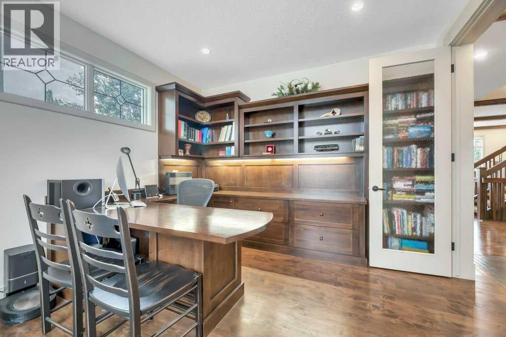 377 Evergreen Circle SW — photo 5