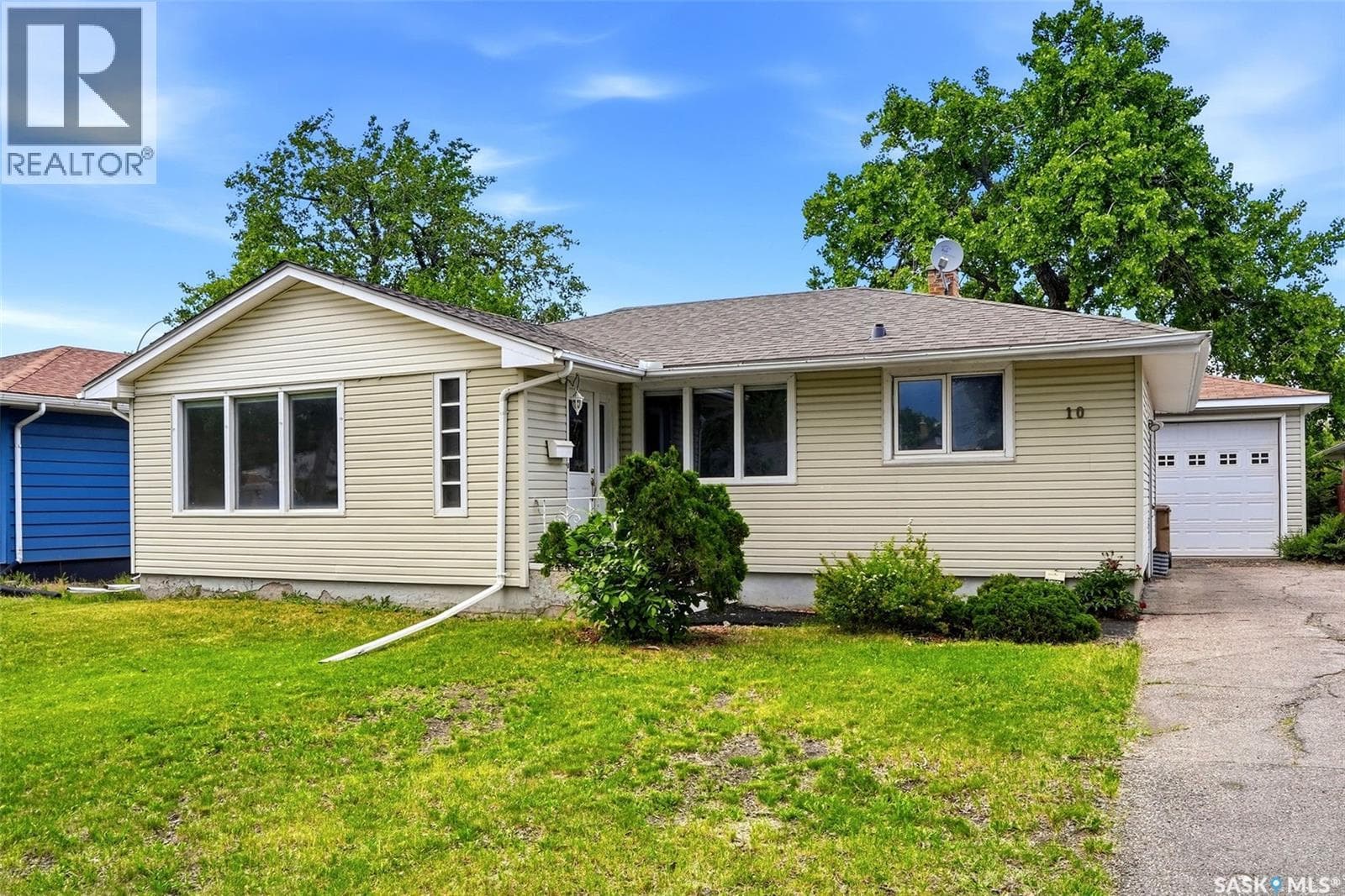 10 Lamont CRESCENT