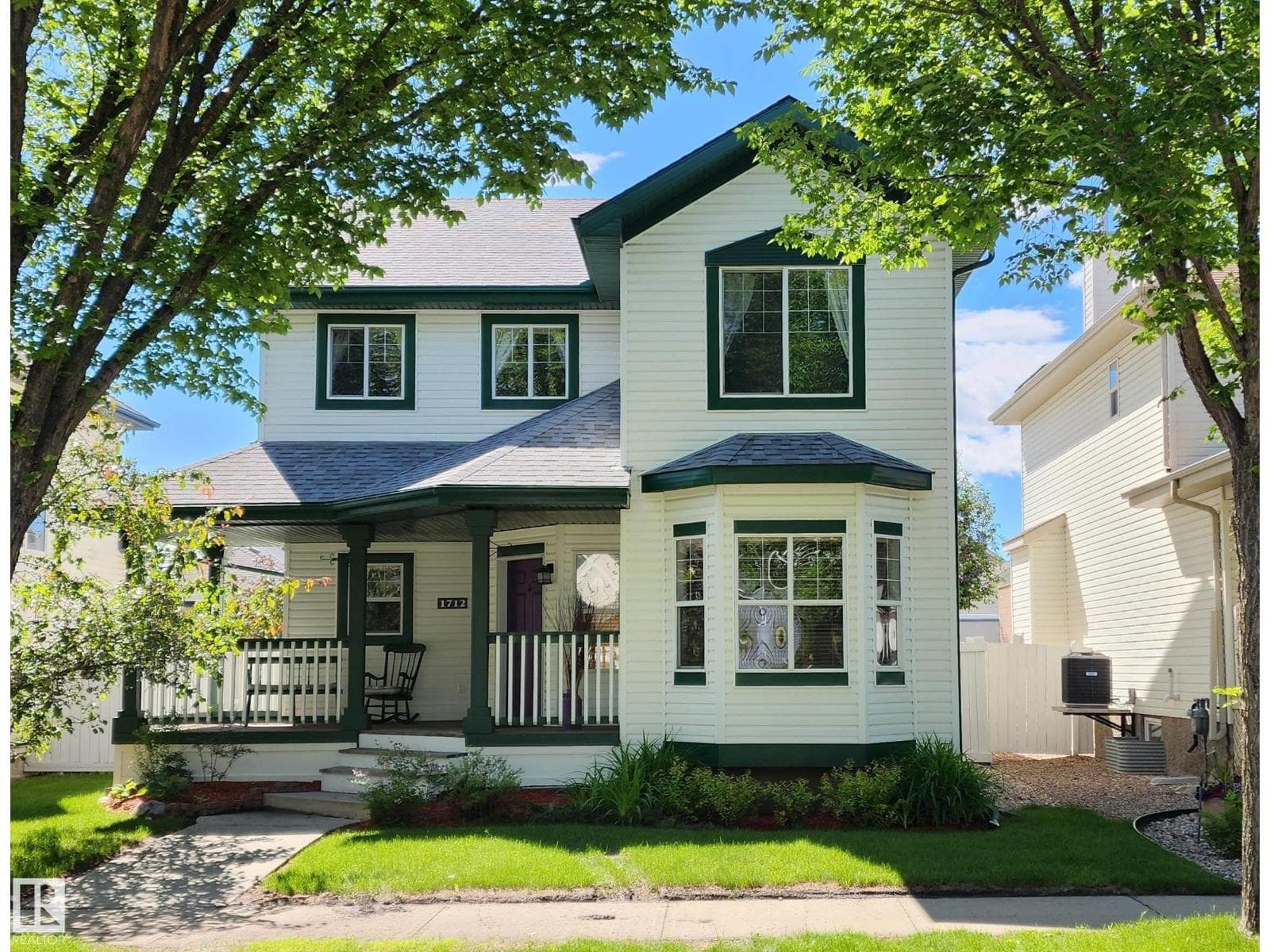 1712 TOMLINSON CM NW
