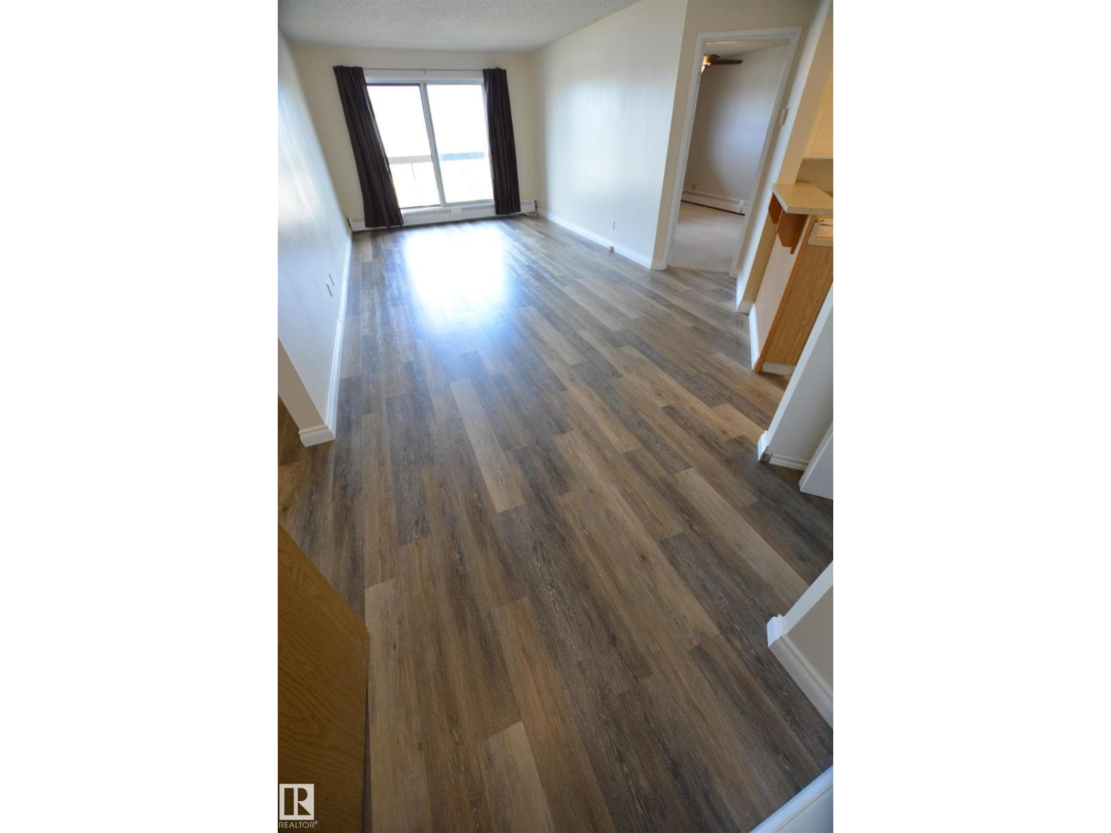 #304 10511 19 Avenue AV NW — photo 3