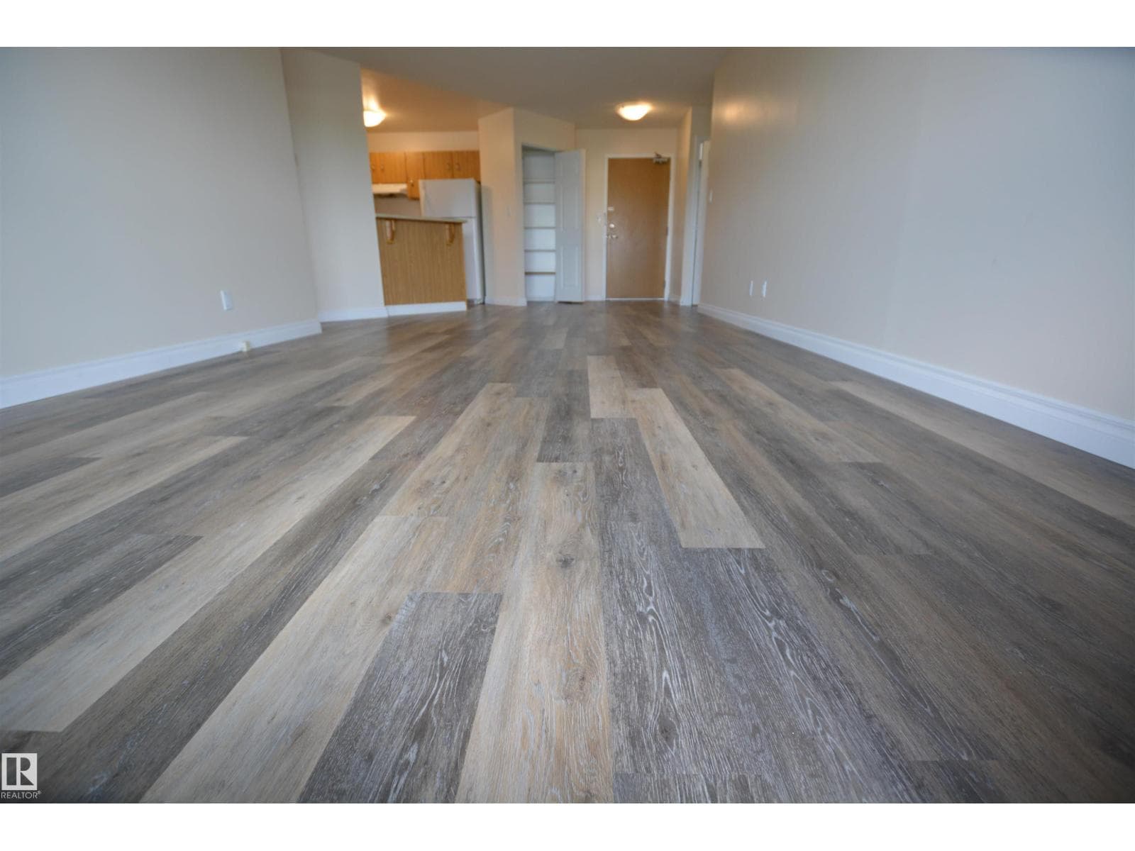 #304 10511 19 Avenue AV NW — photo 4