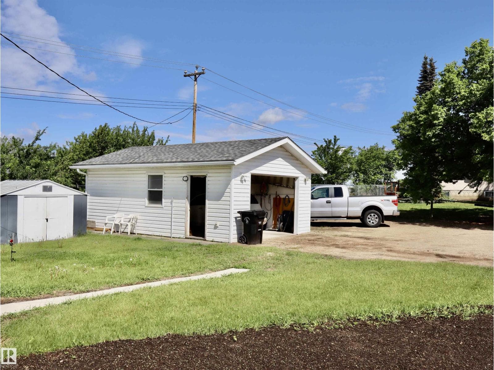 5530 46 street — photo 3
