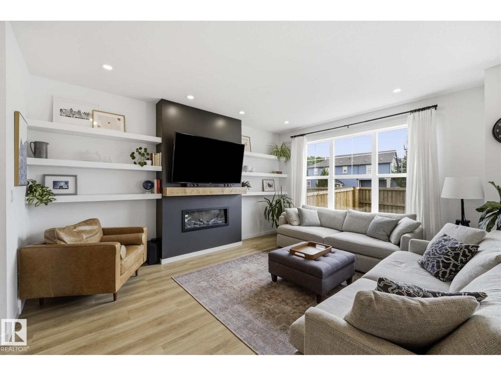 21845 98A AV NW — photo 3
