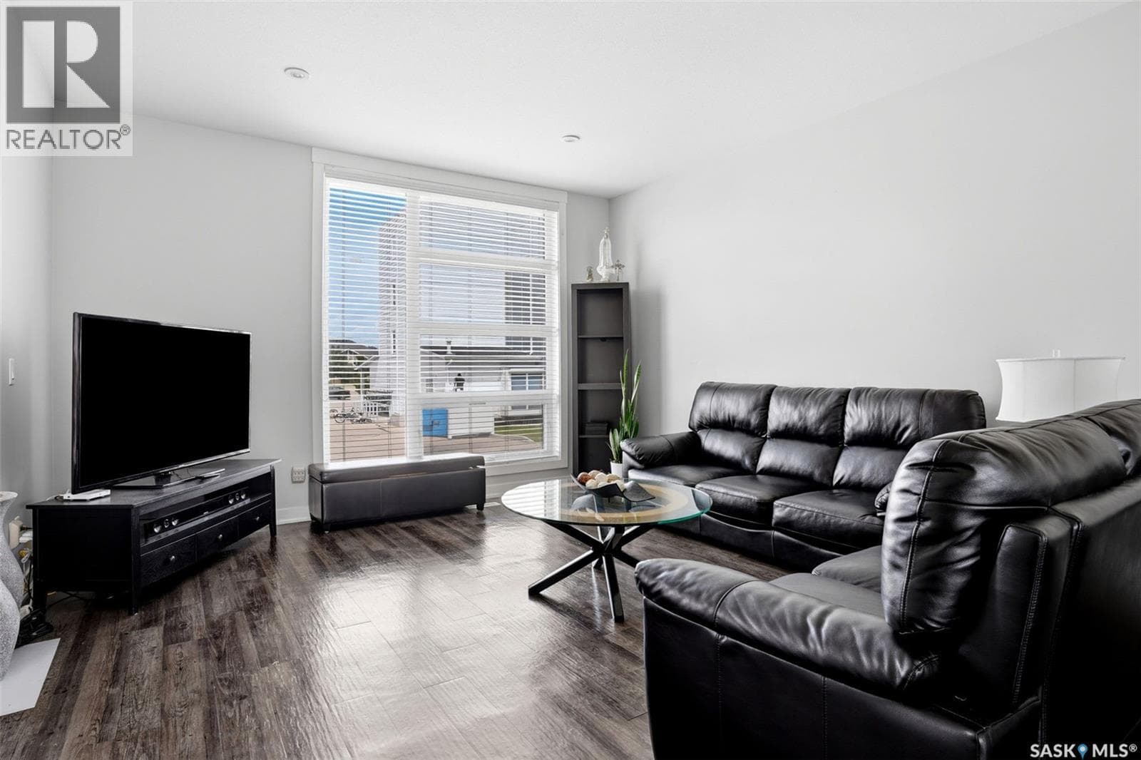 5736 Glide CRESCENT — photo 3