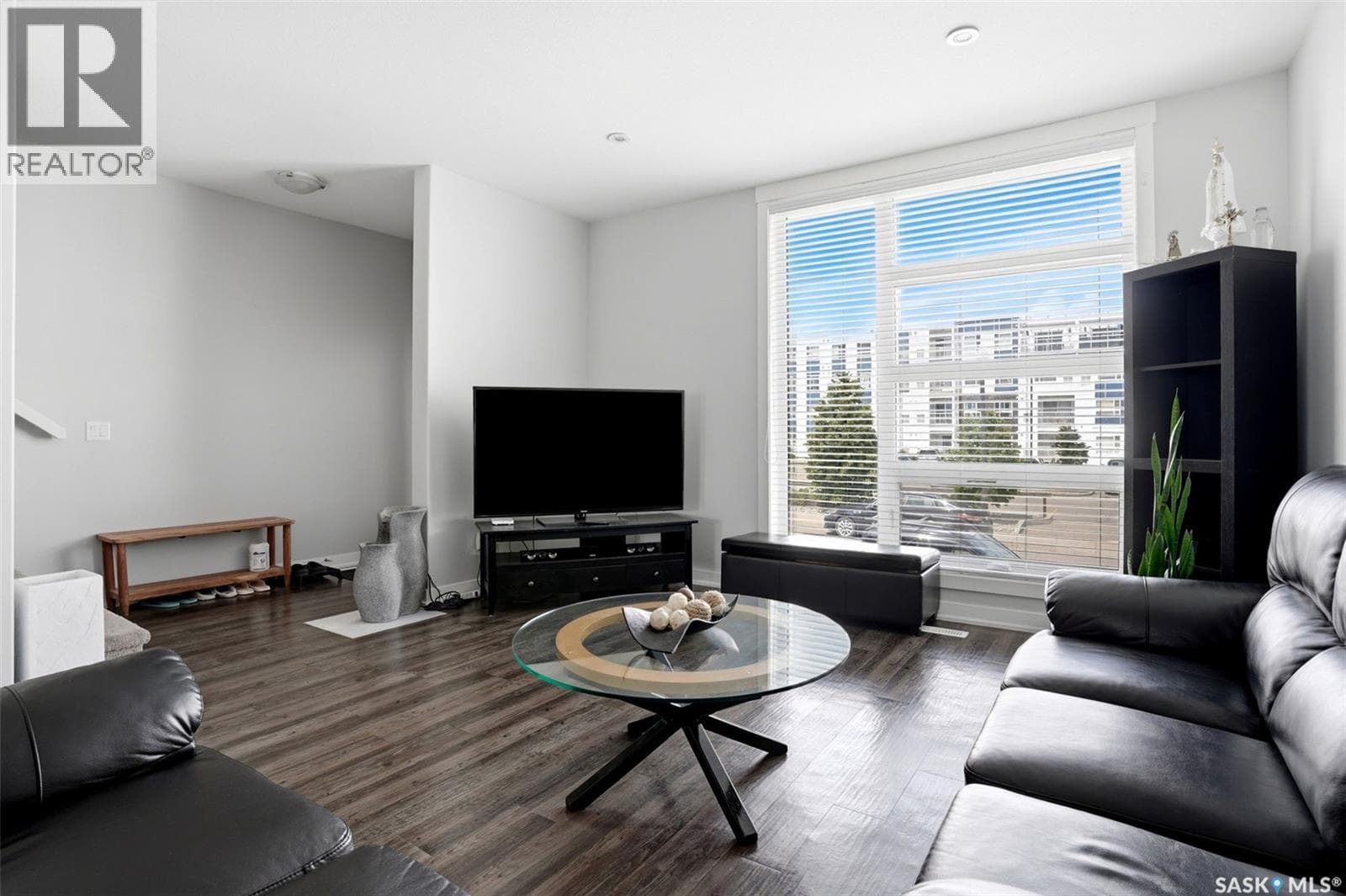 5736 Glide CRESCENT — photo 4