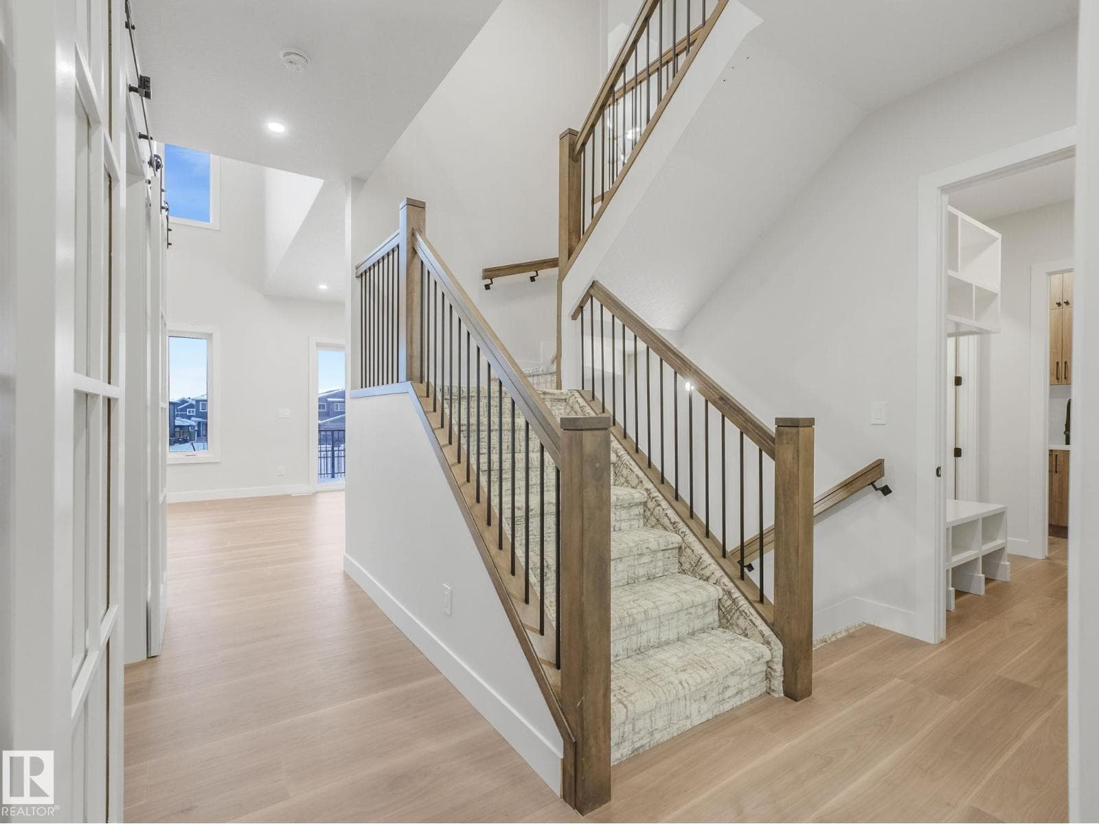 4051 120 ST NW — photo 3