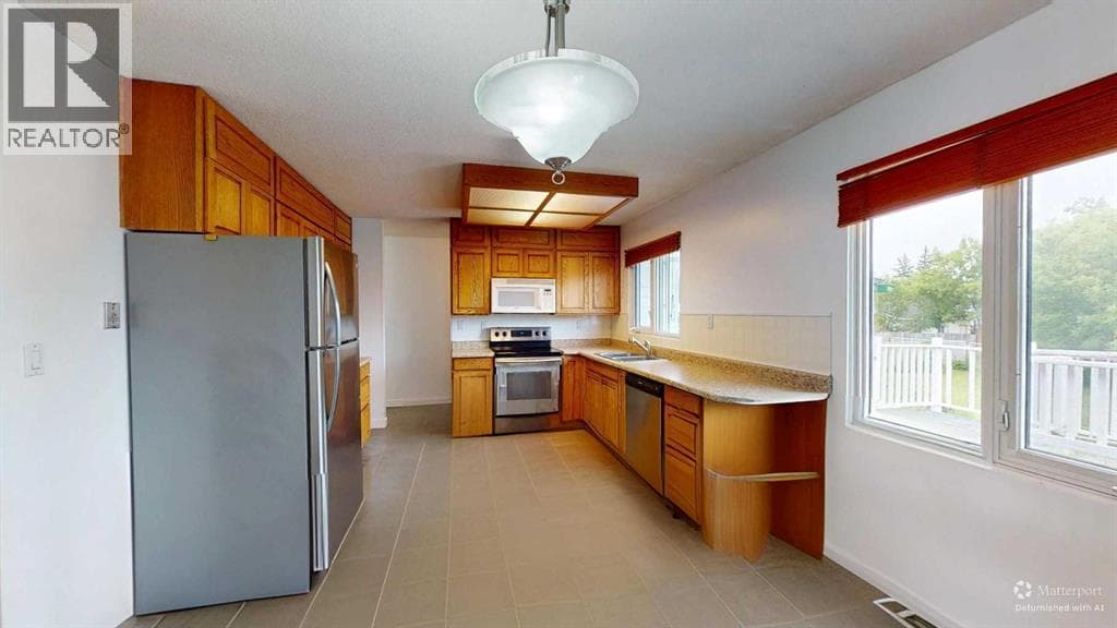 55 Centennial Drive — photo 5