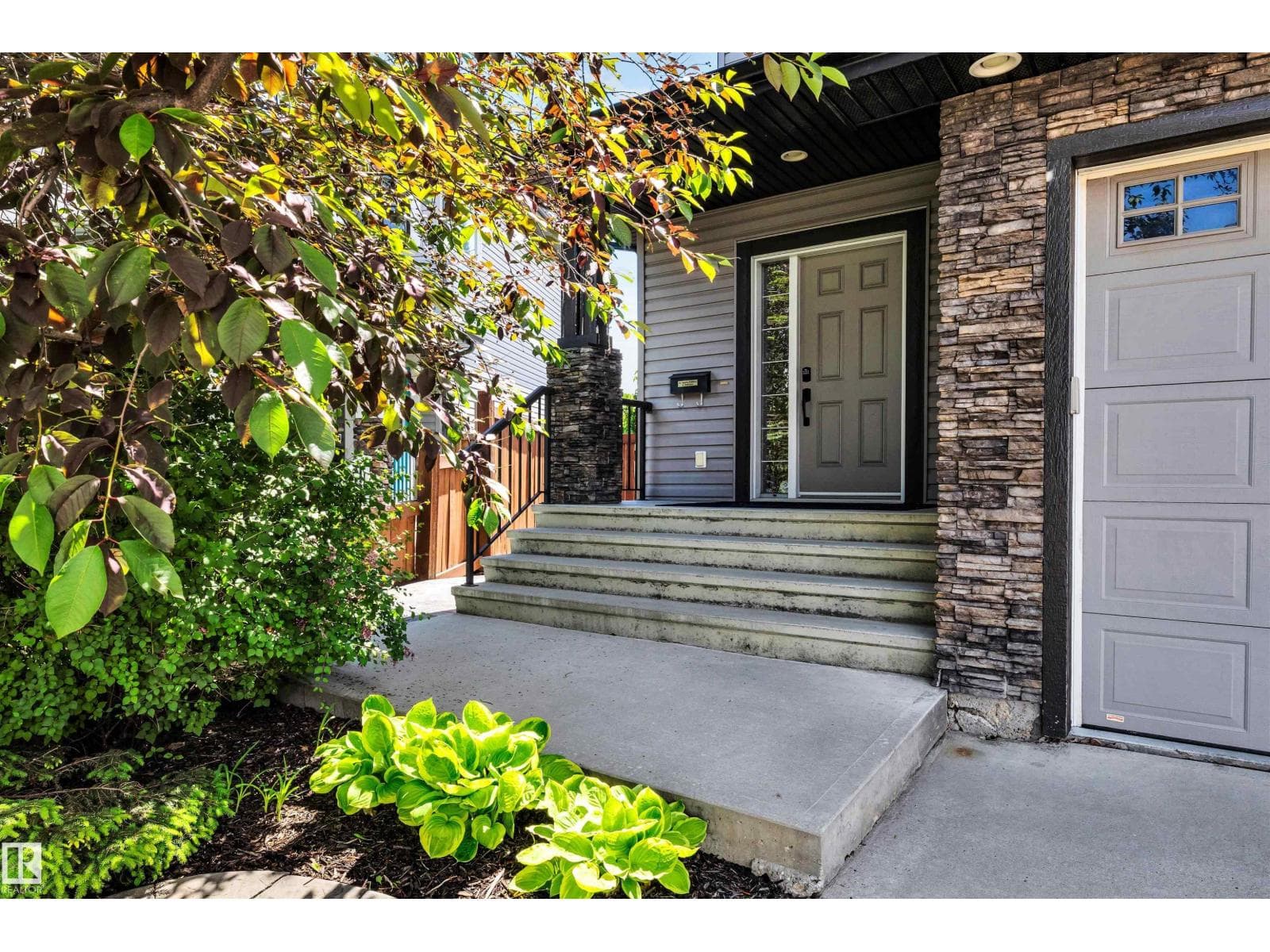 18 VOLETA CT — photo 2