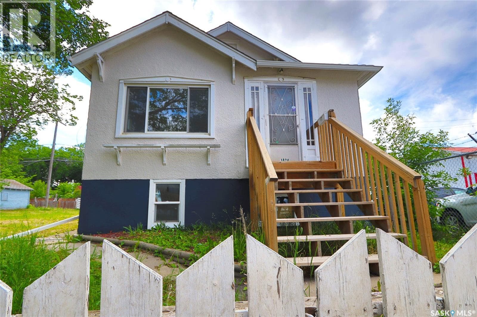 A&B 1824 Winnipeg STREET