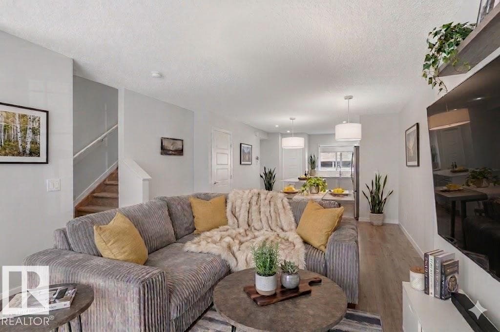 2422 TRUMPETER WY NW — photo 3