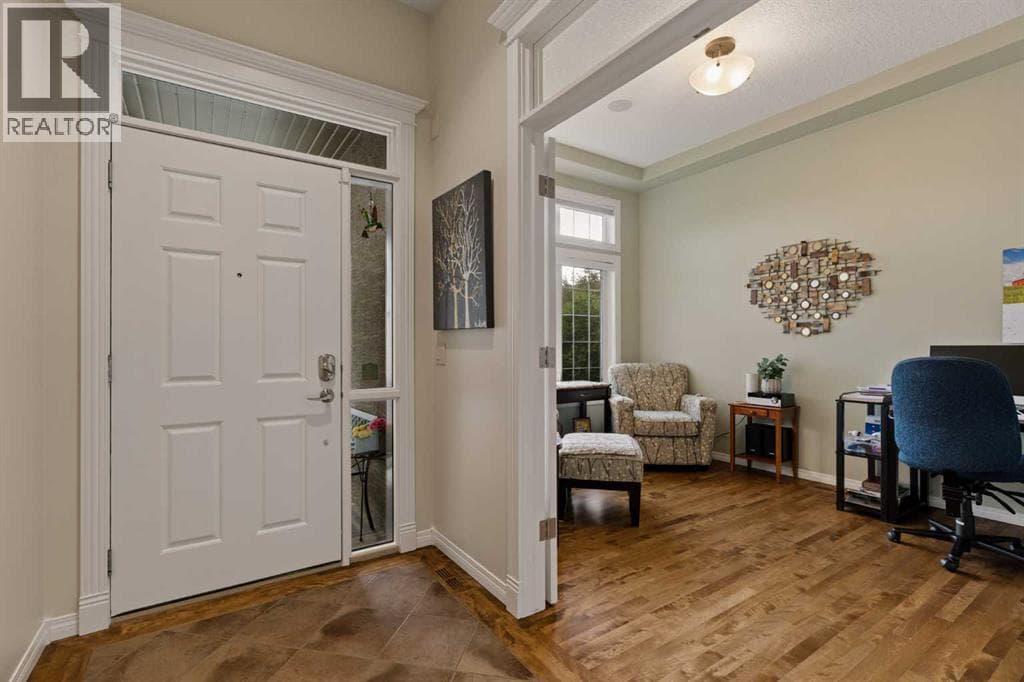 229 Elgin Estates Park SE — photo 3