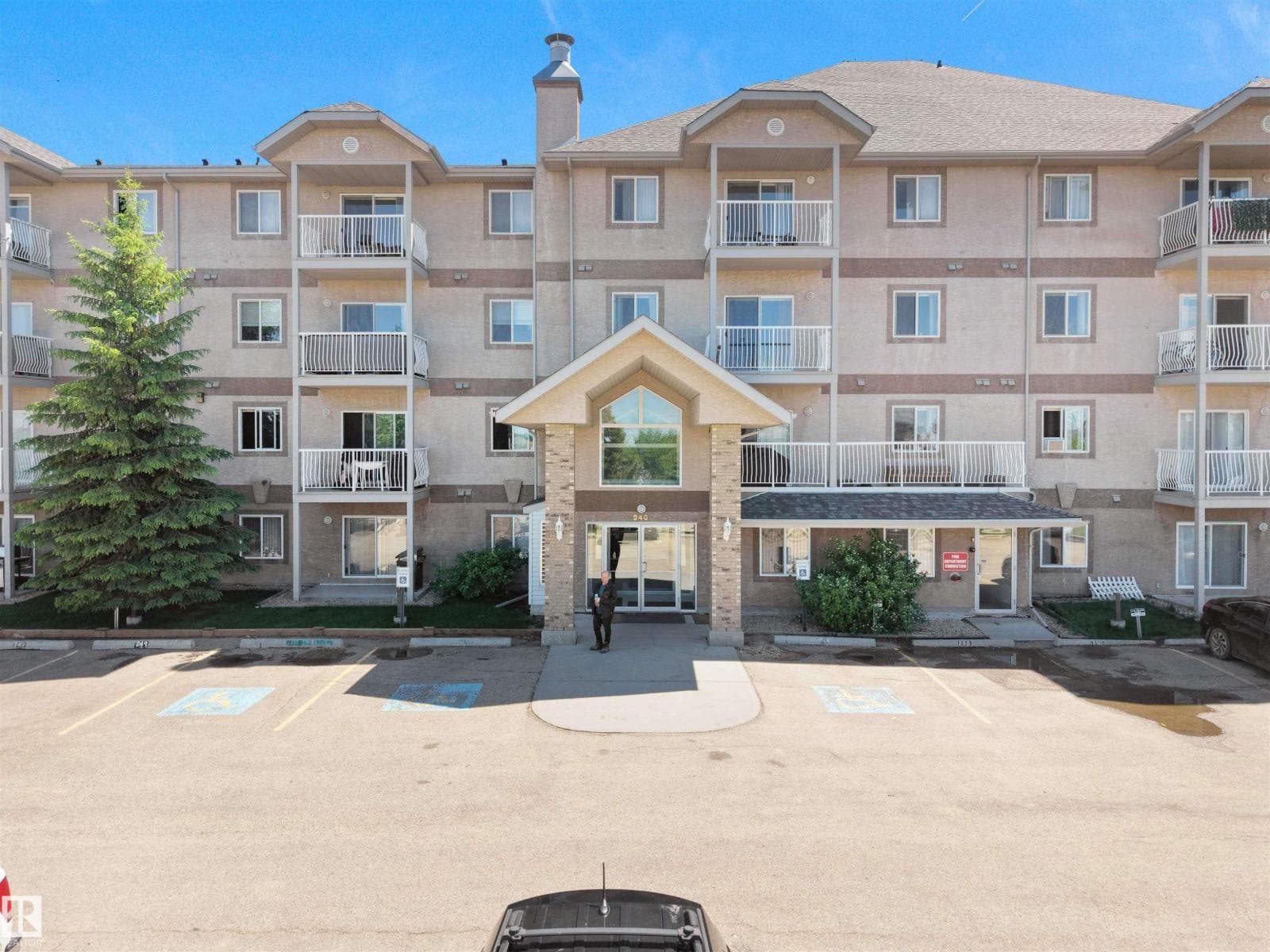 #217 240 SPRUCE RIDGE RD