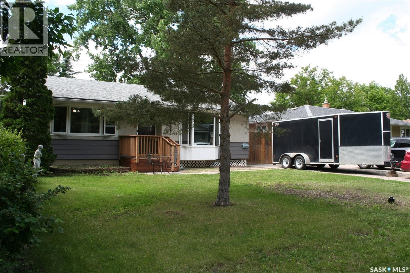 128 Riddell CRESCENT