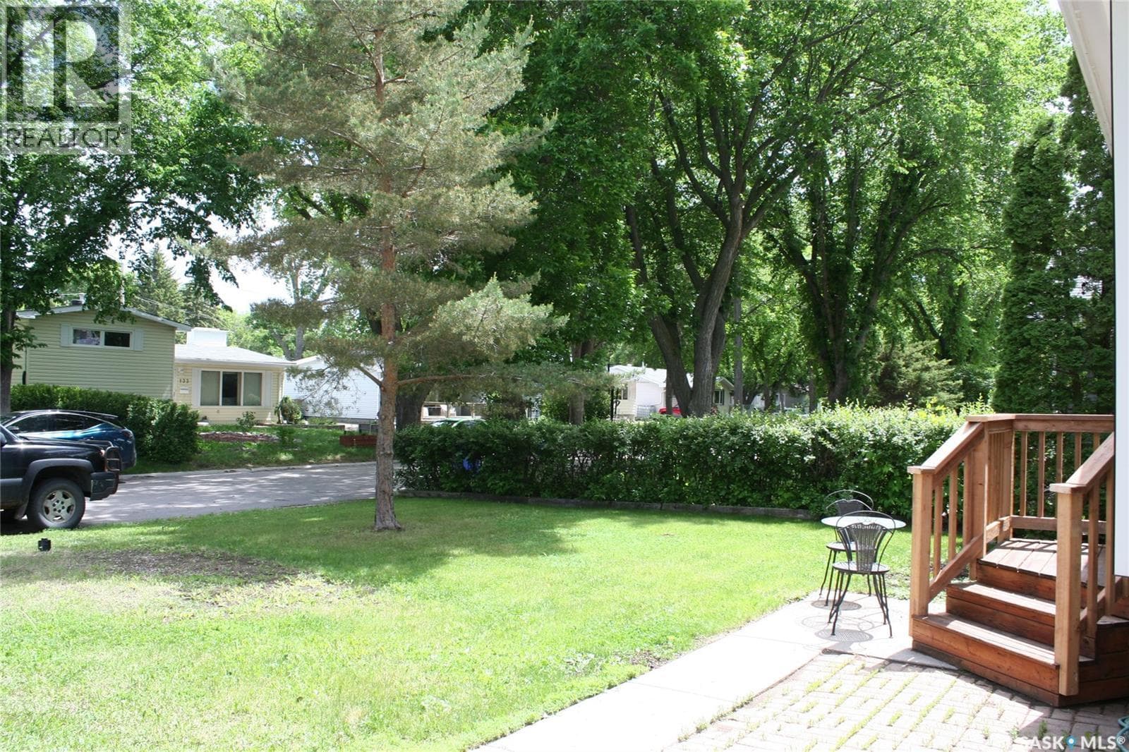 128 Riddell CRESCENT — photo 2