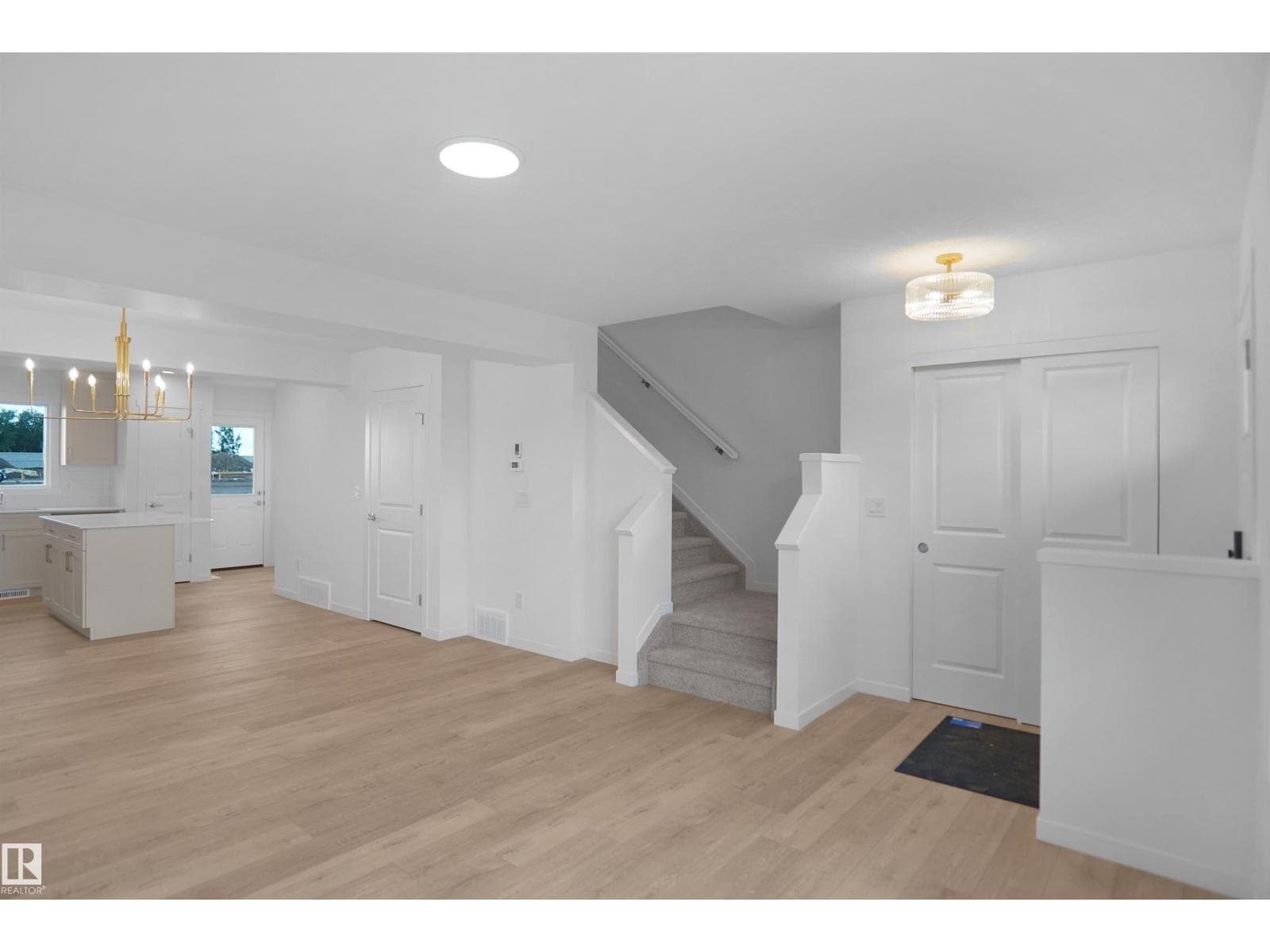 423 ASTER DR NW — photo 4