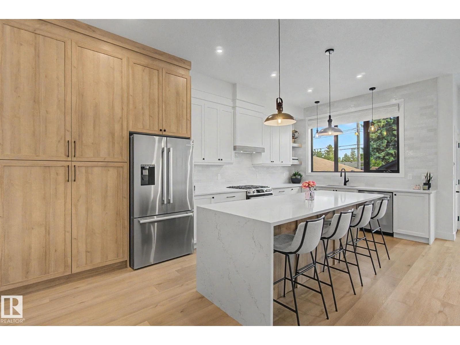 14711 88 AV NW — photo 2