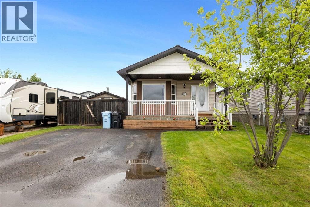 140 Sumac Crescent — photo 2