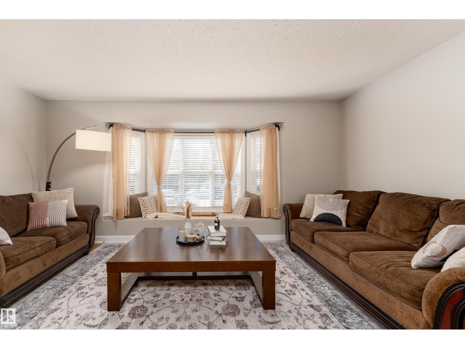 10008 144 AVE NW