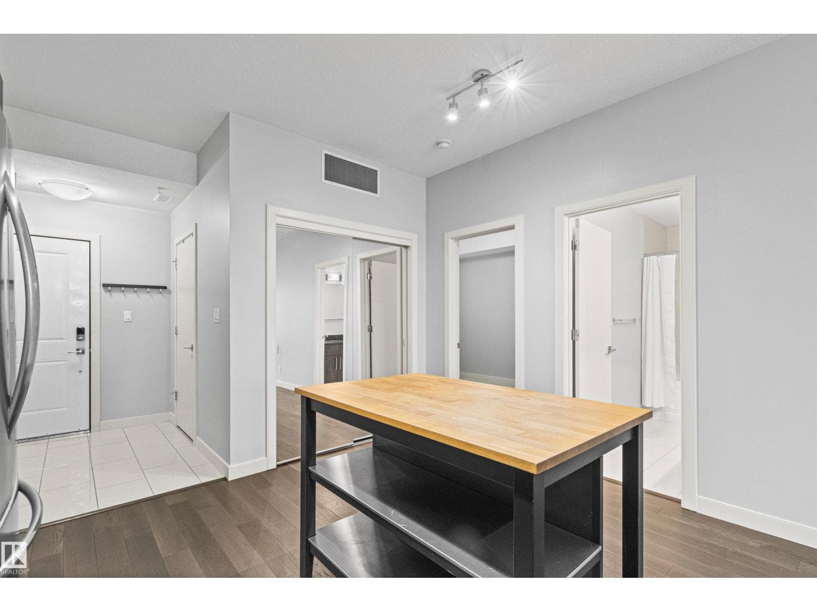 #318 10811 72 AV NW — photo 5