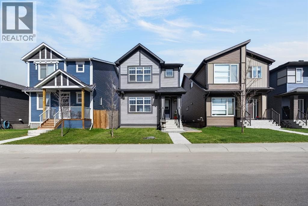 848 Chinook Gate Parade SW — photo 2