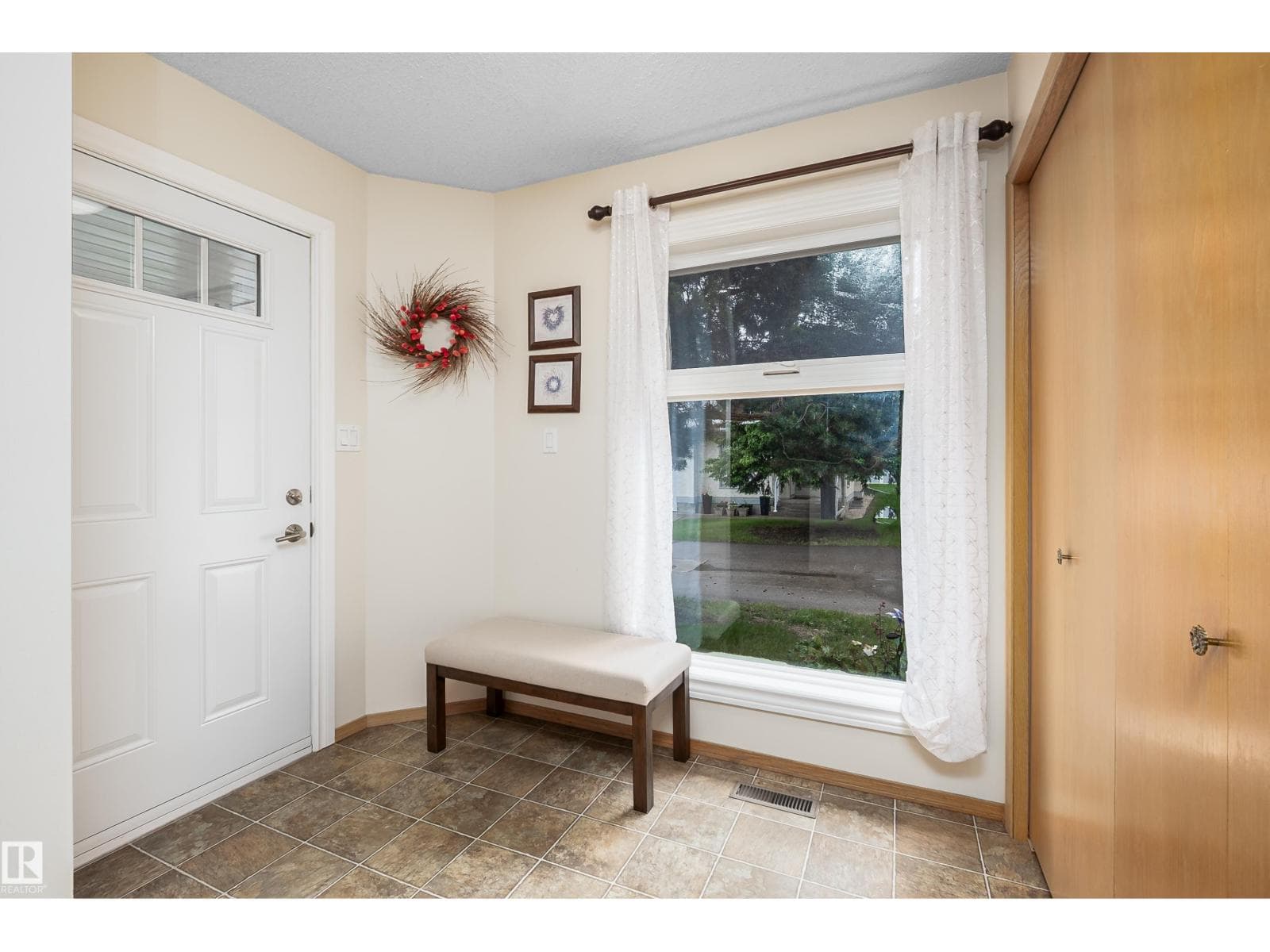 9129 Garden RD — photo 3