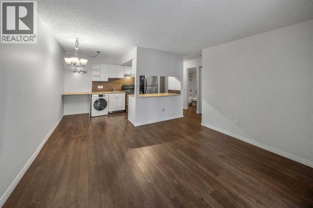 205, 305 25 Avenue SW — photo 3