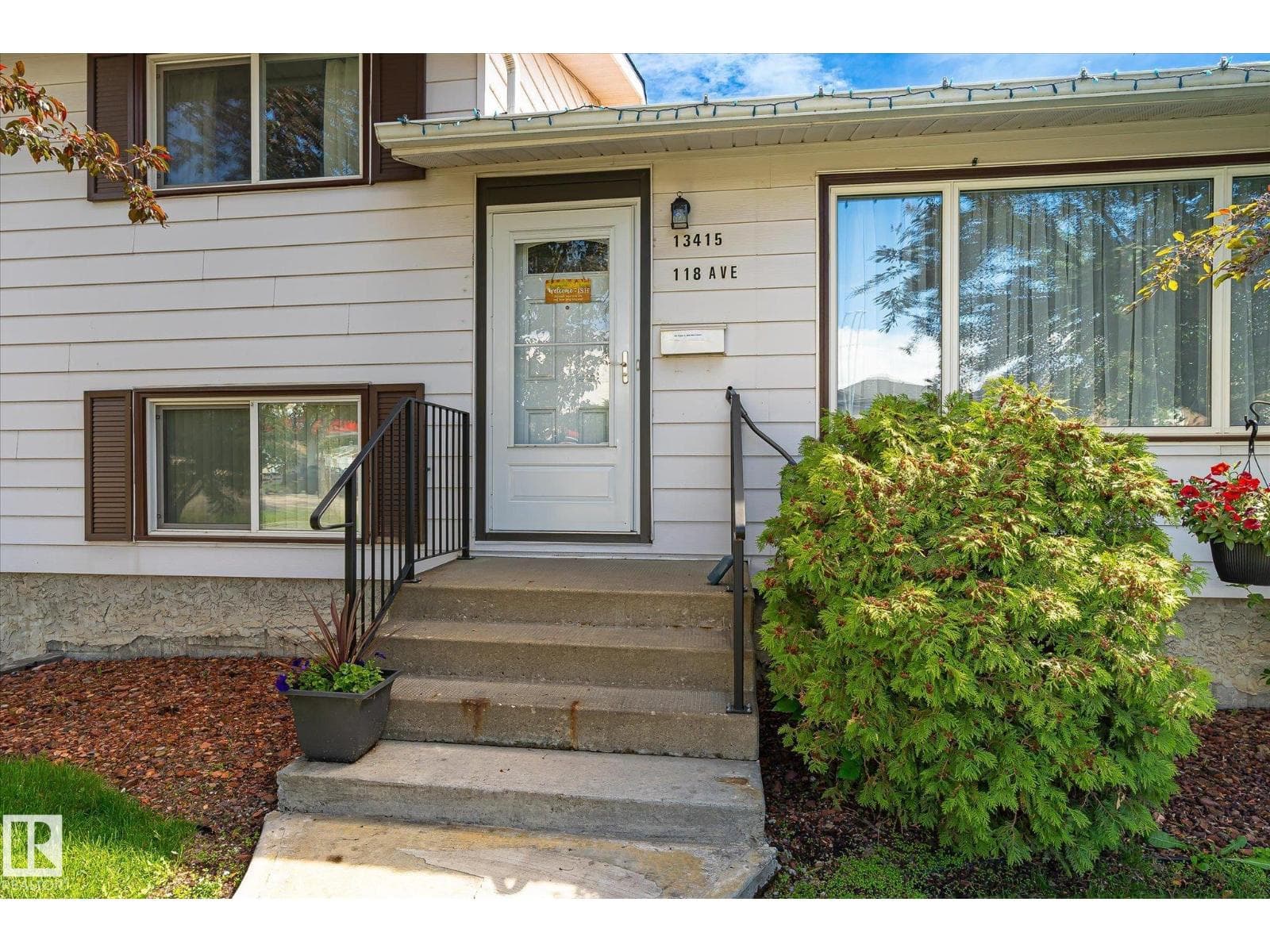 13415 118 AV NW — photo 2