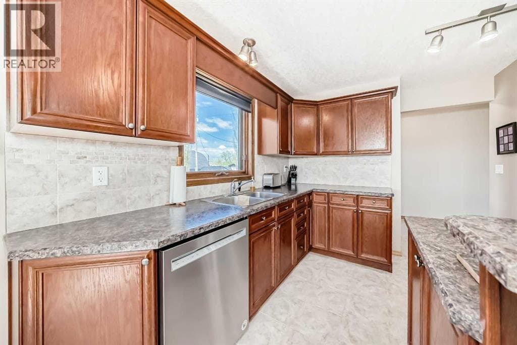 34054 Range Road 15 — photo 3