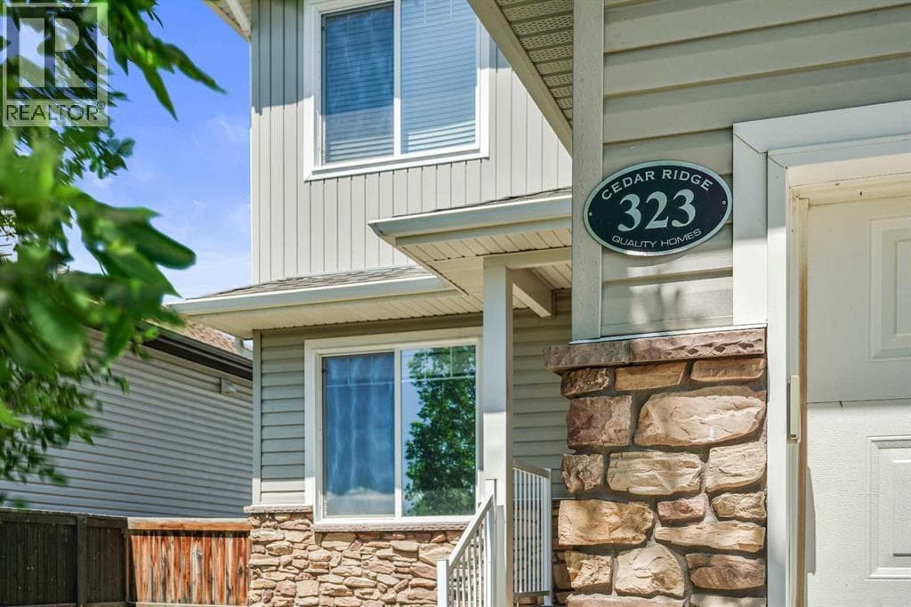 323 Mt Sundial Court W — photo 3