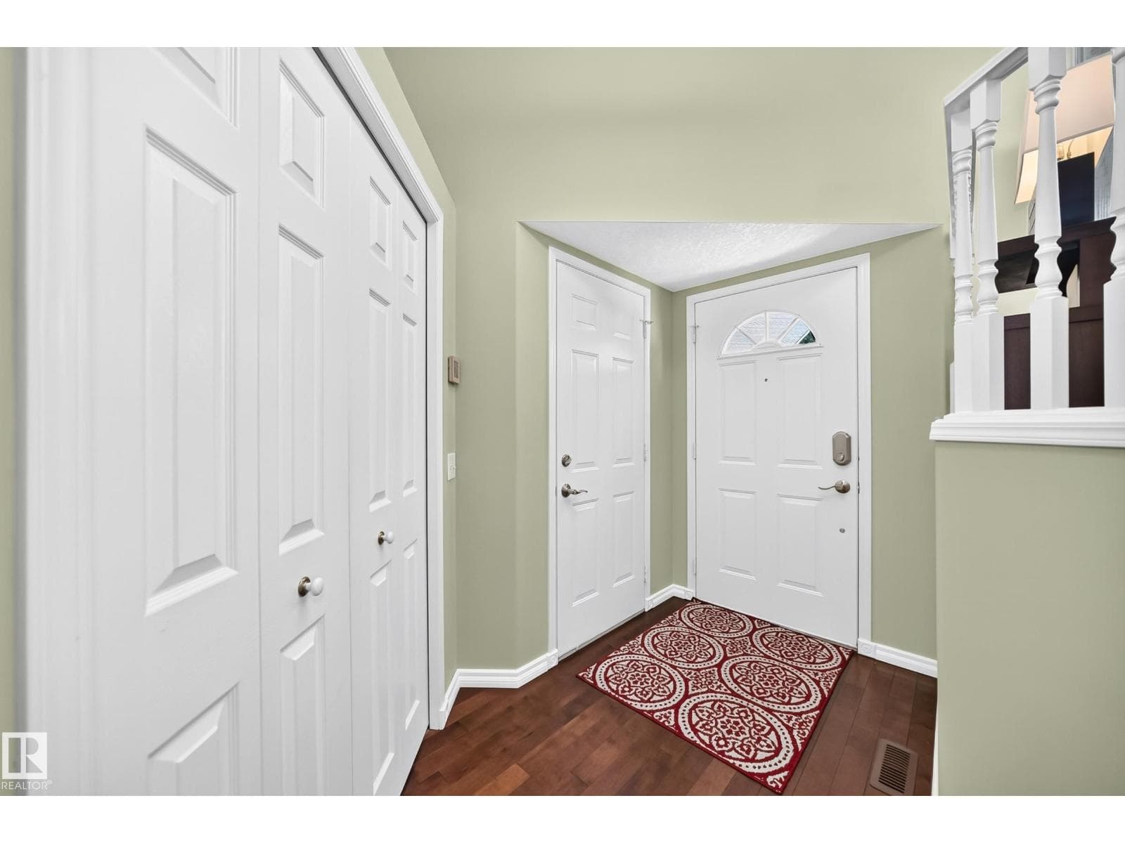 963 BURROWS CR NW — photo 2