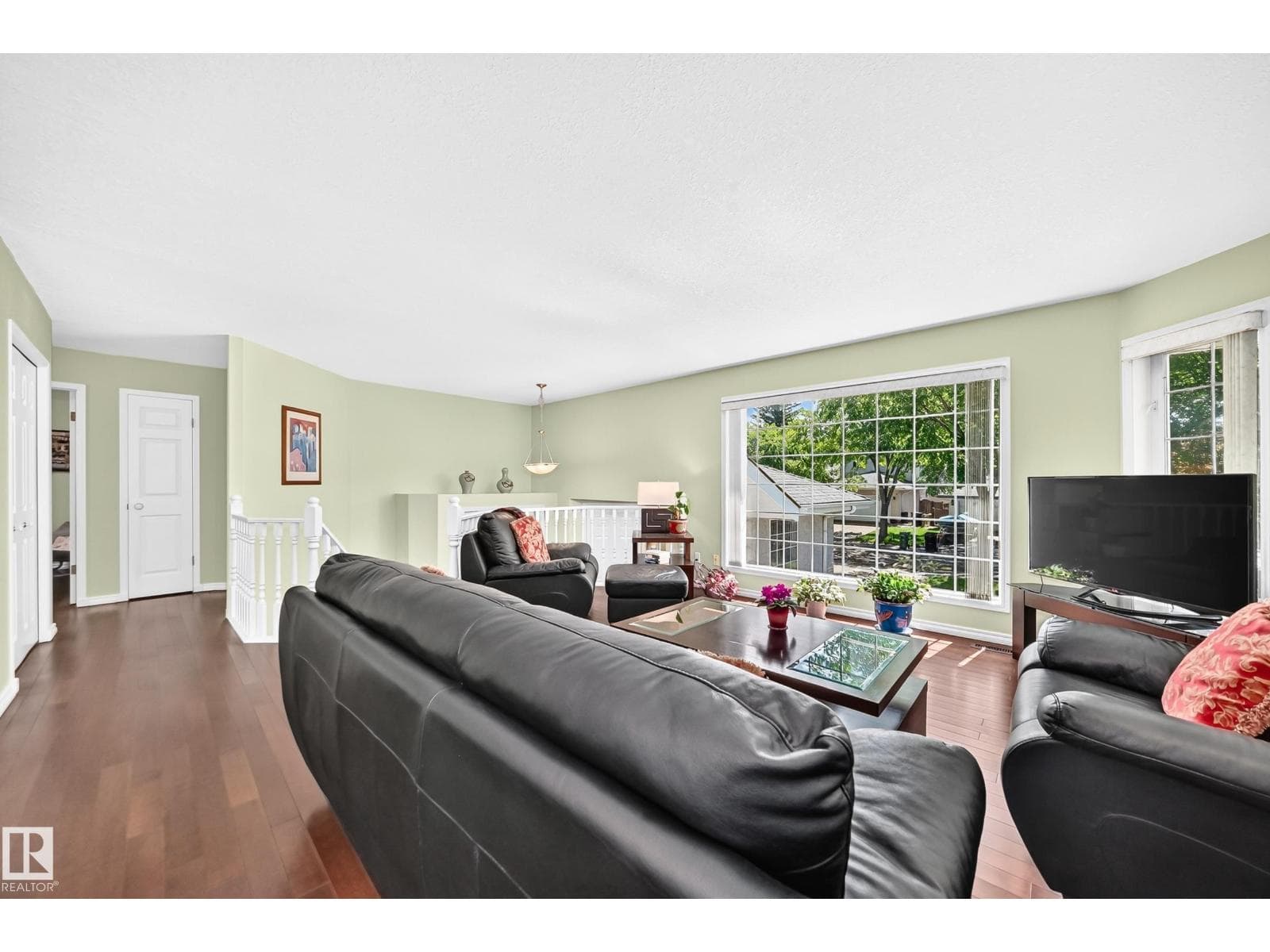 963 BURROWS CR NW — photo 4