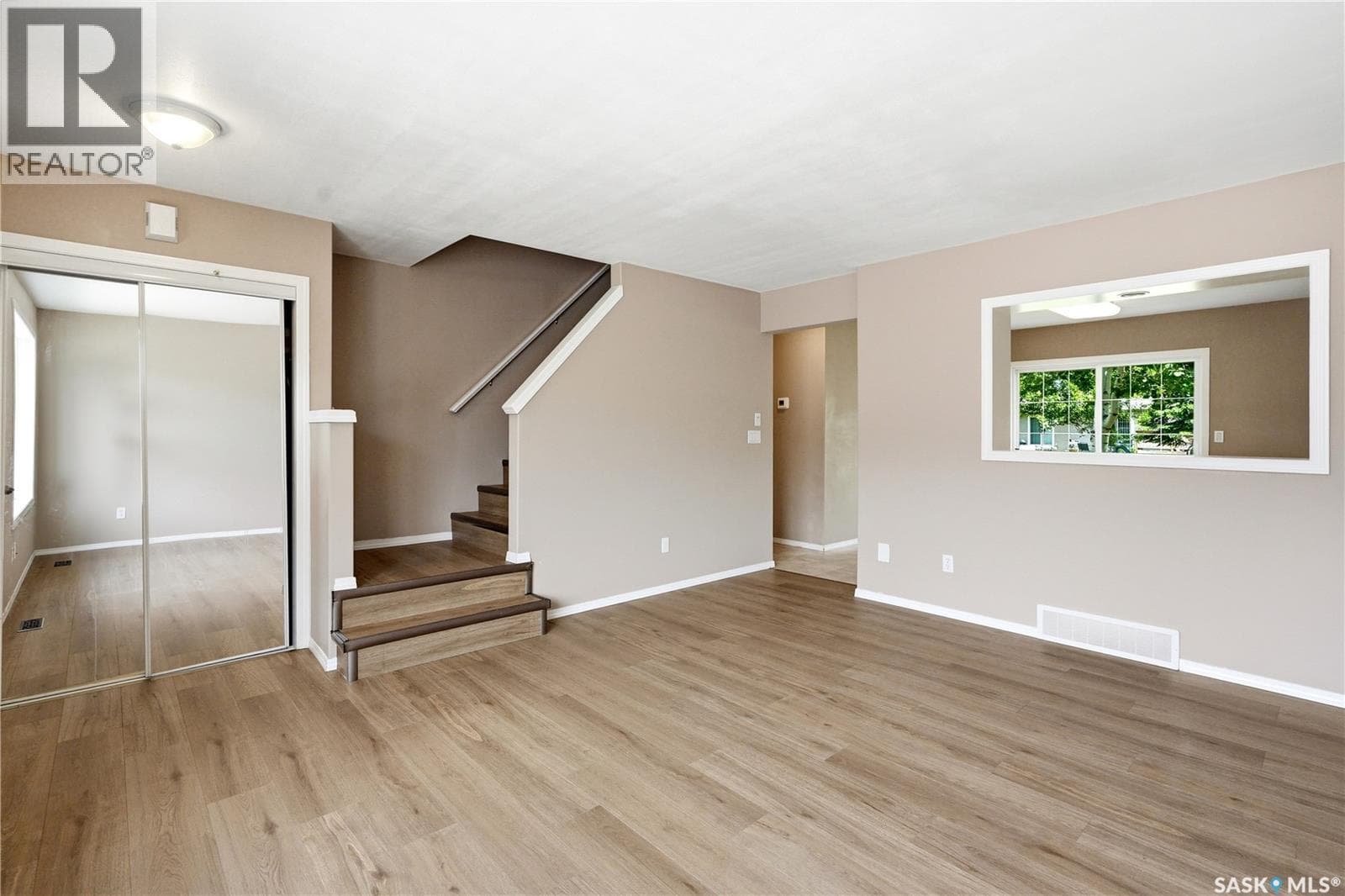 219 670 Kenderdine ROAD — photo 3