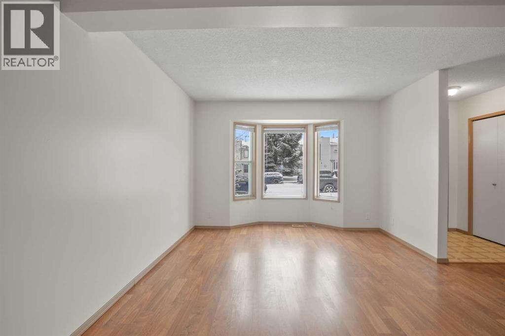 11 Ellenwood Drive — photo 4