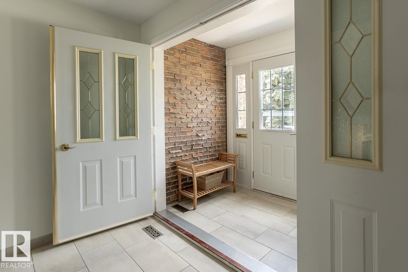 18 GRANDVIEW RG — photo 3