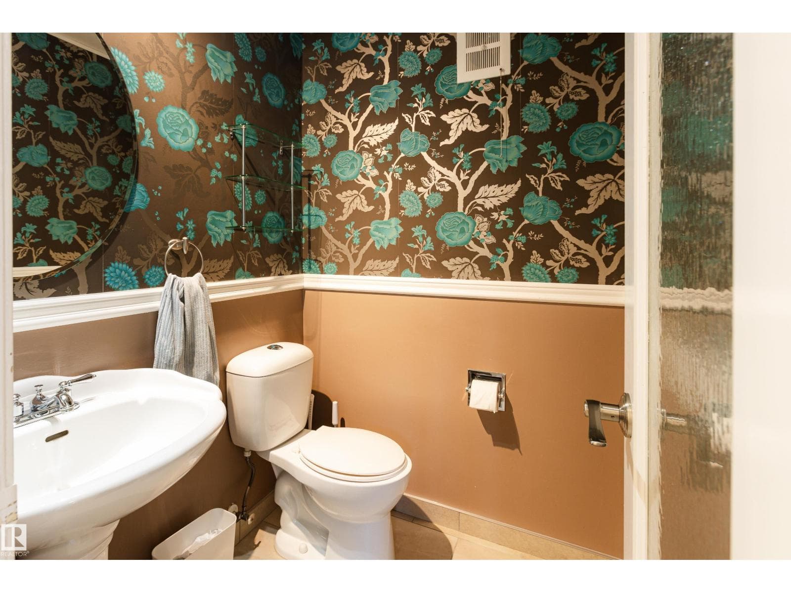 18 GRANDVIEW RG — photo 5