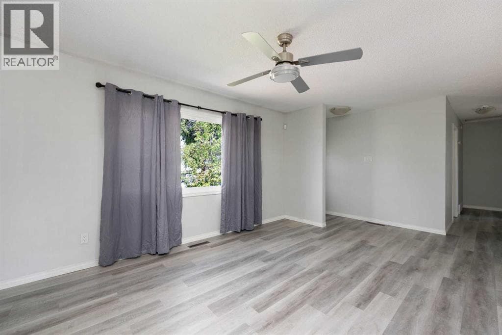 105 Hill Drive — photo 3