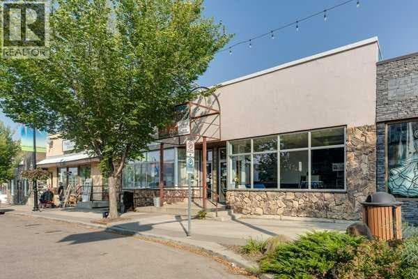 5036 50 Street — photo 2